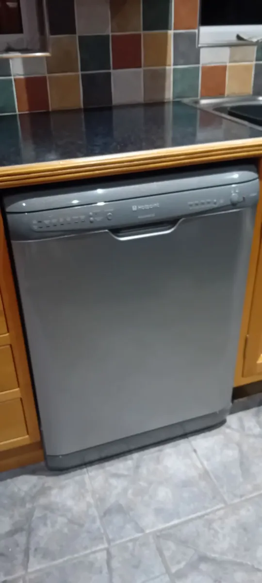 Dishwasher - Image 1