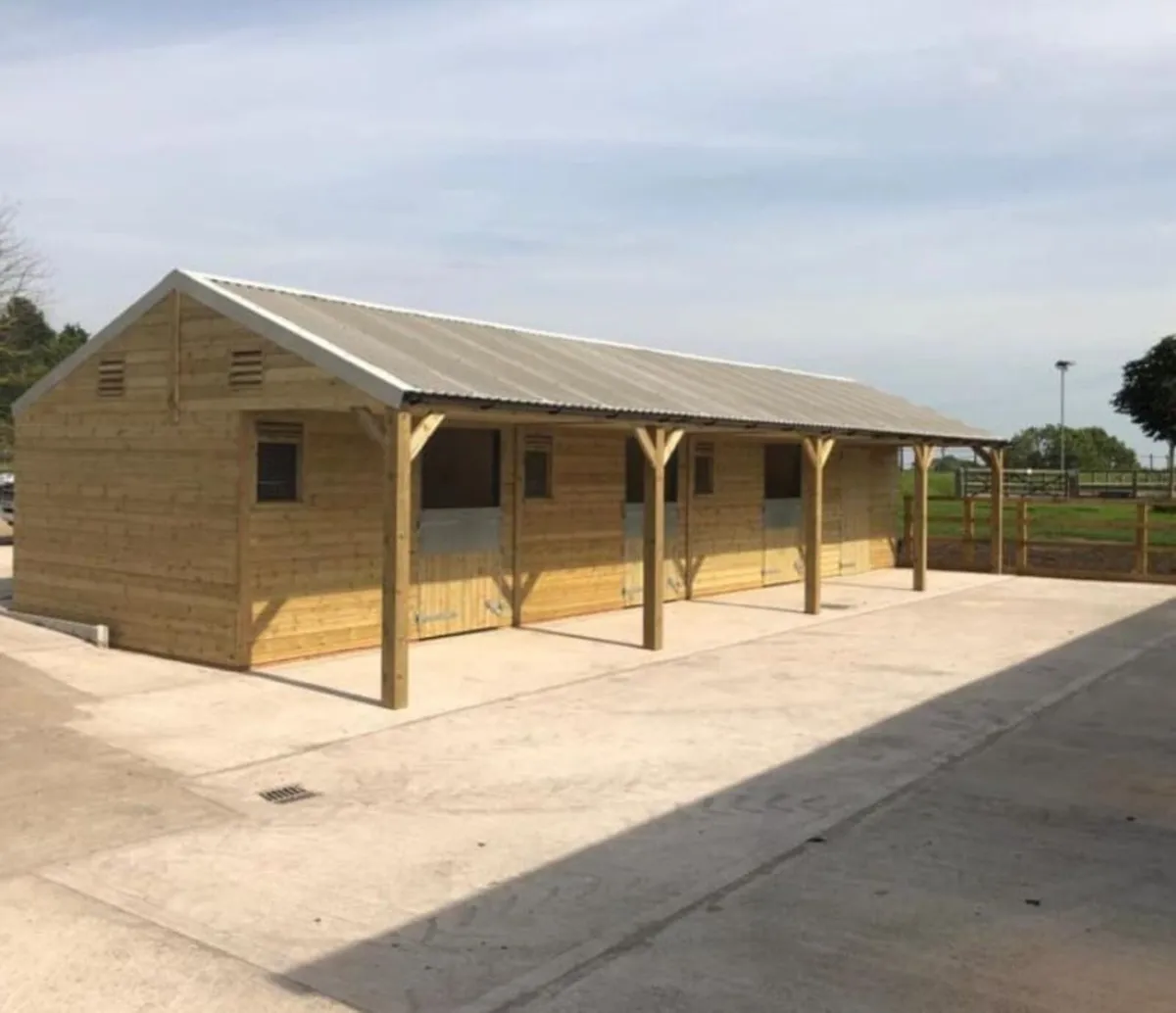 Farmer style fencing decking garden rooms - Image 1