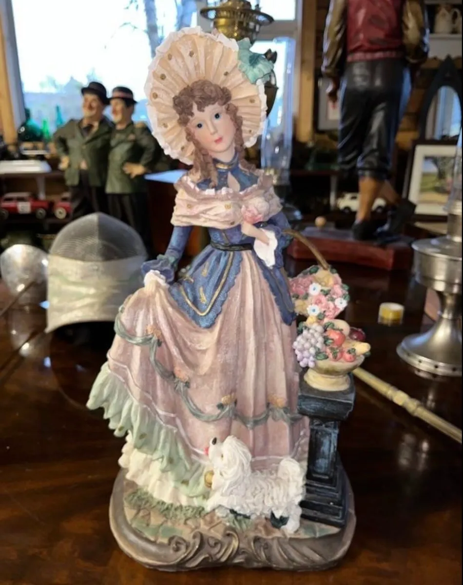 Vintage pair of lady figurines 2 ft high - Image 2