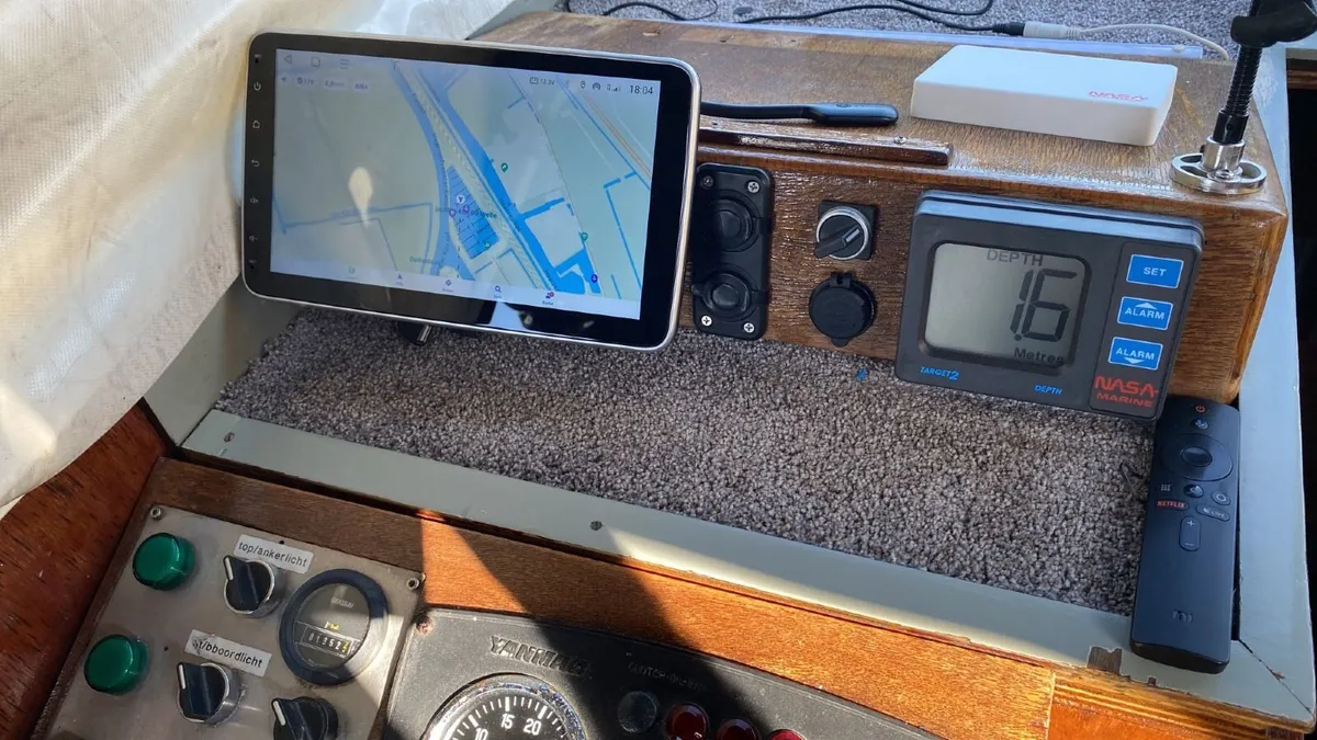 10" Android Radio for car Van Camper Boat - Image 1