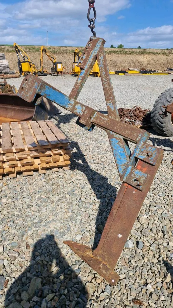 Single leg subsoiler - Image 1