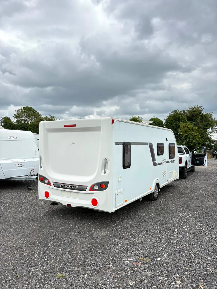 Swift Challenger 4 berth fixed bed rear washroom - Image 4