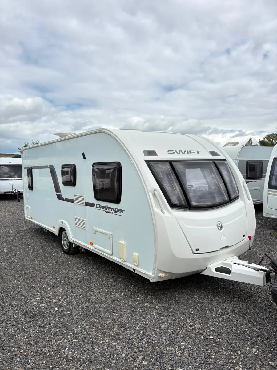 Swift Challenger 4 berth fixed bed rear washroom - Image 2