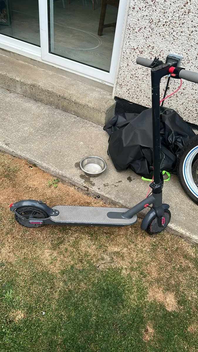 Electric scooter - Image 3