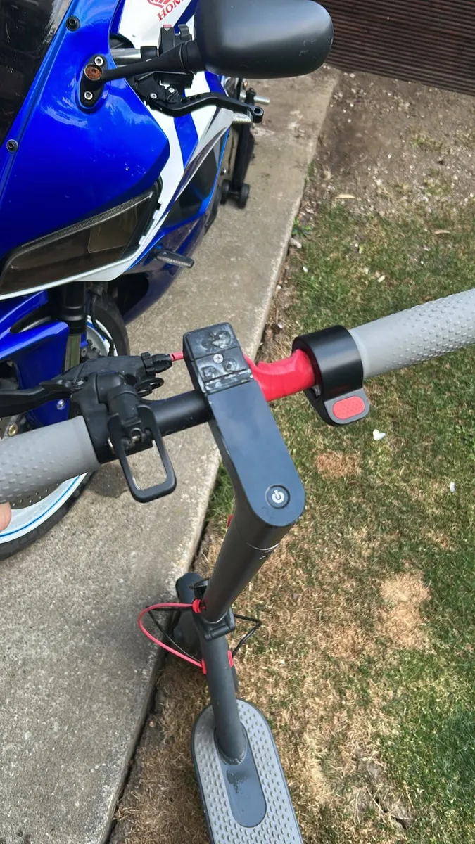 Electric scooter - Image 1