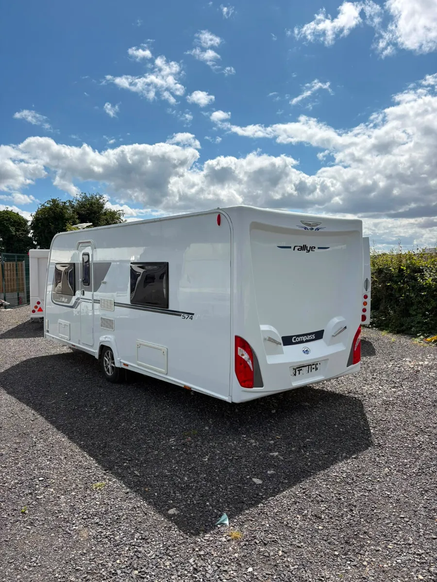 Compass Rallye 4 berth single bed caravan - Image 4