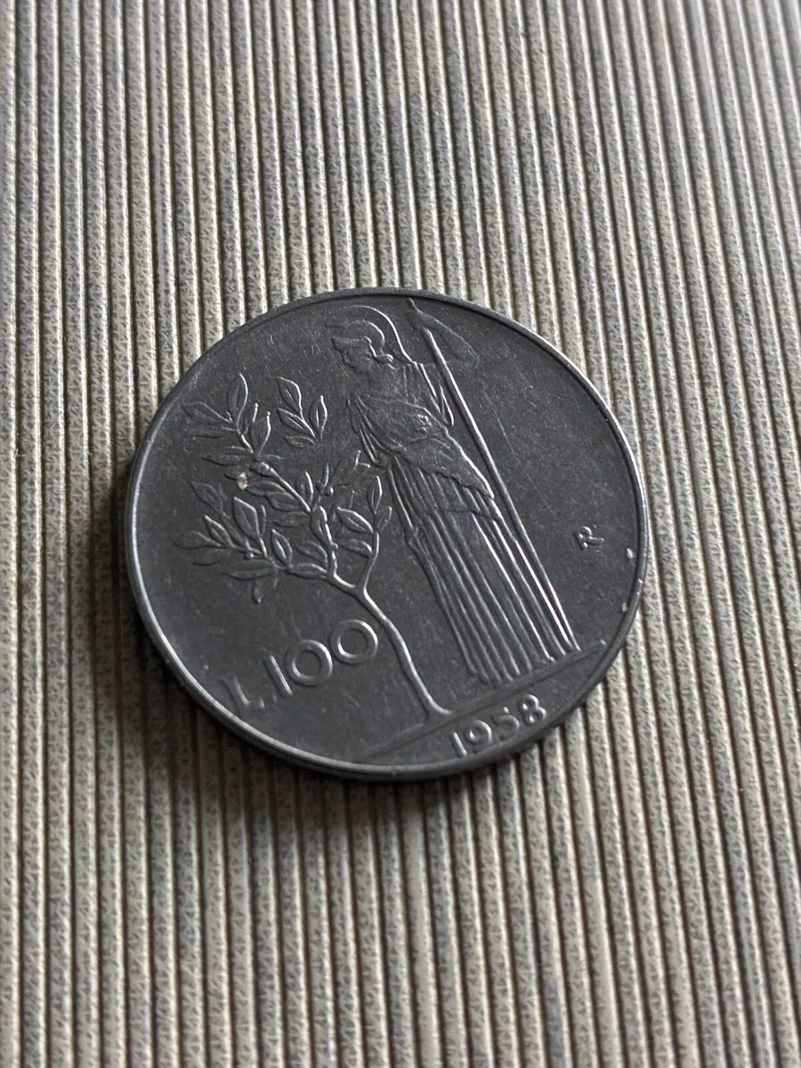 Very Rare 1958 100 Italian Lira Coin - Image 2