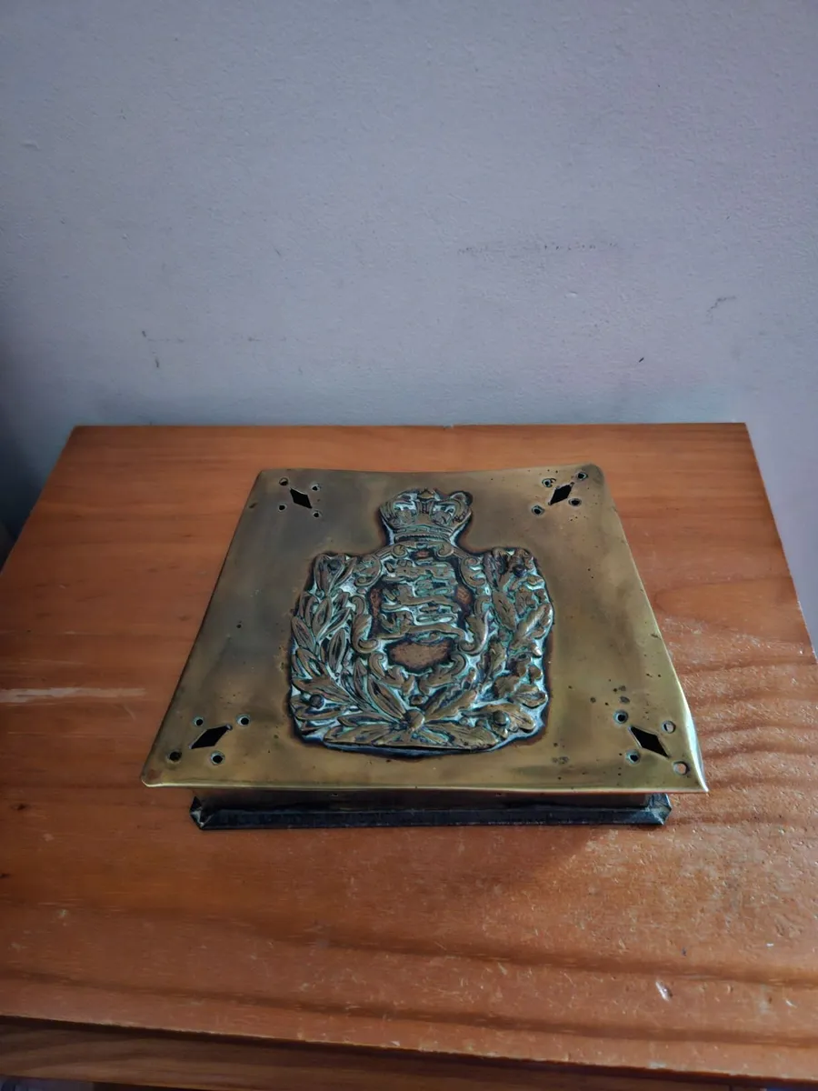 Vintage Brass Incense Box - Image 1