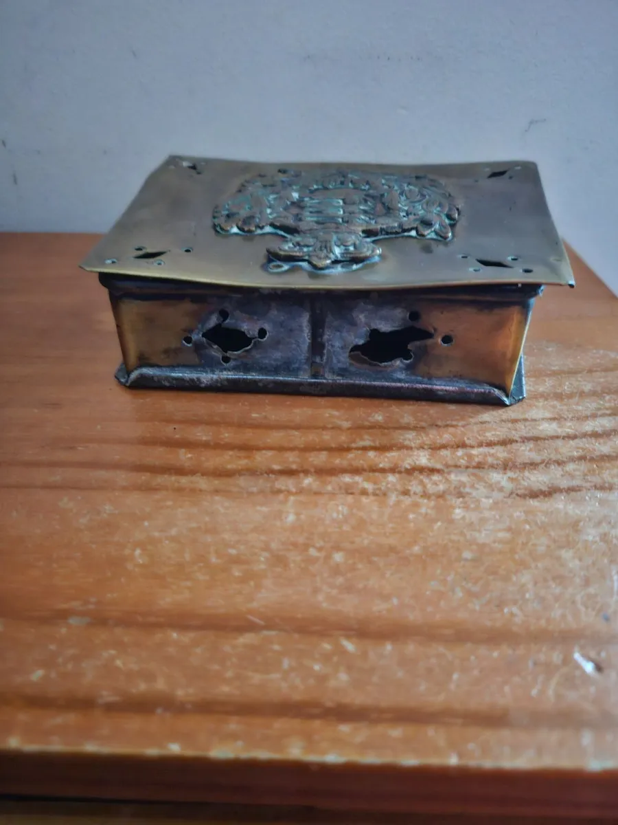 Vintage Brass Incense Box - Image 2