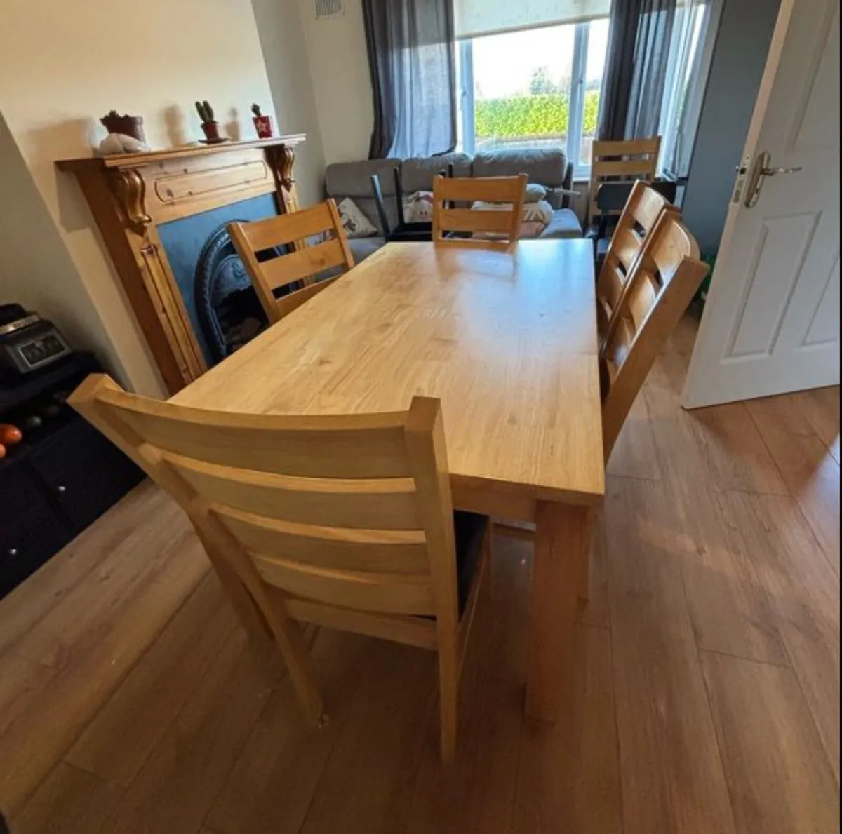Dinning table and 6 chairs (5 ft) - Image 2
