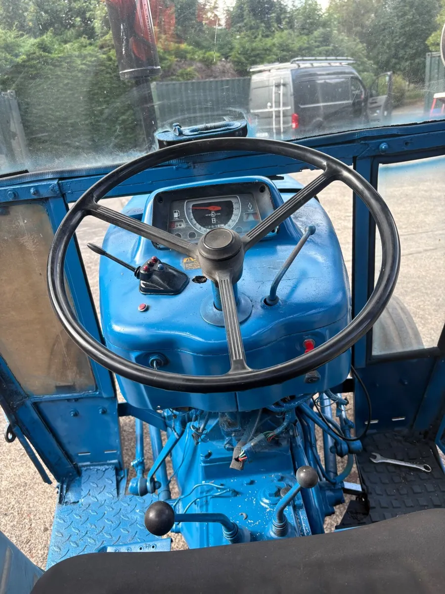 Tractor - Image 4