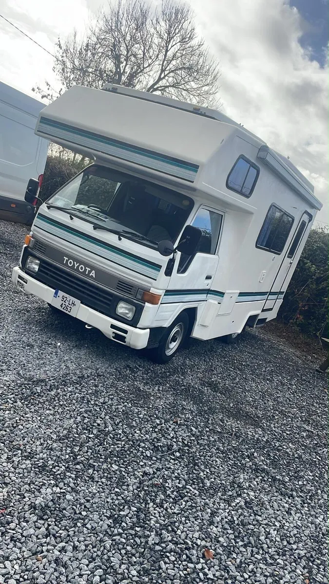 TOYOTA HIACE CAMPERVAN - Image 1