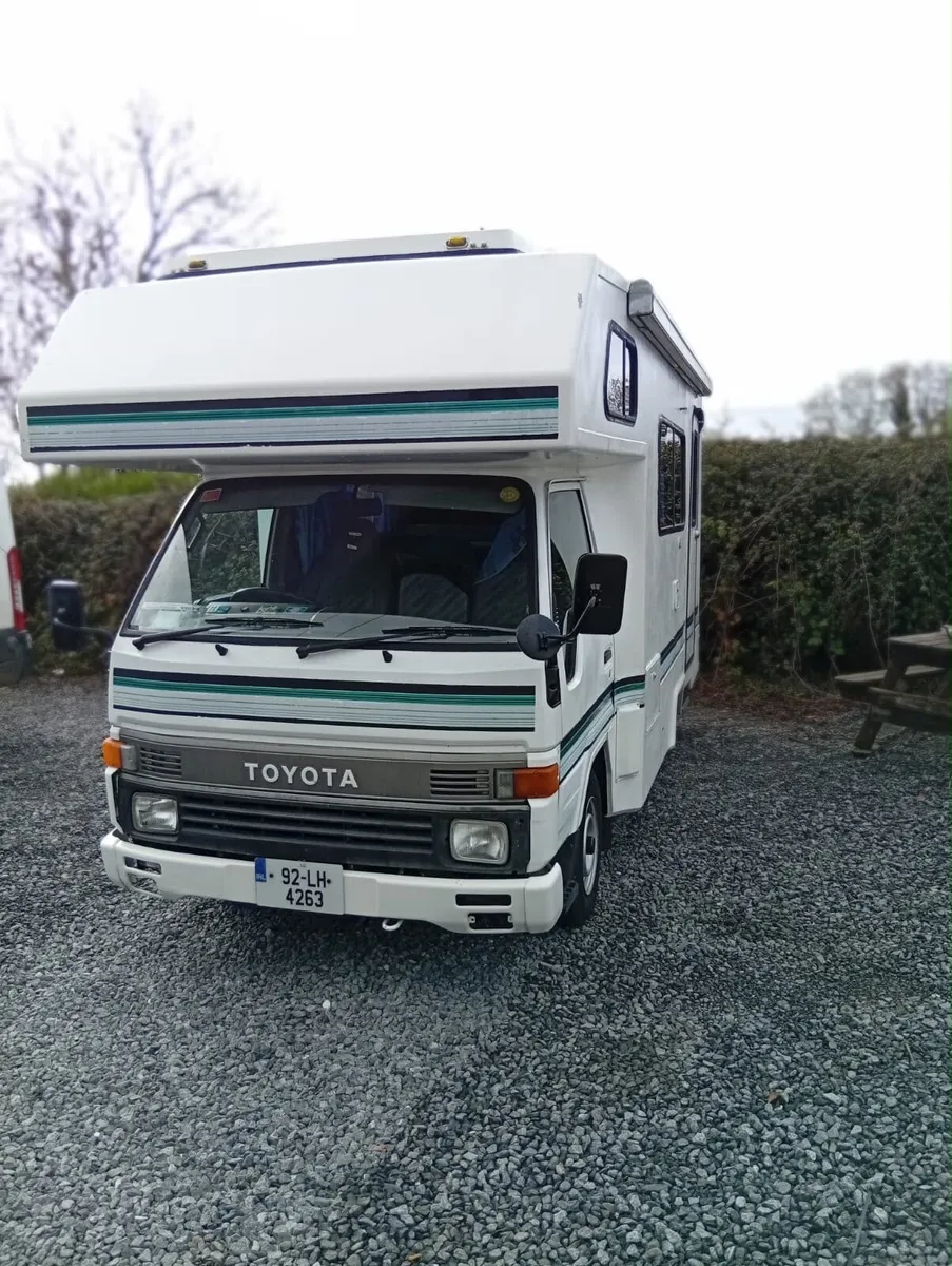 TOYOTA HIACE CAMPERVAN - Image 2