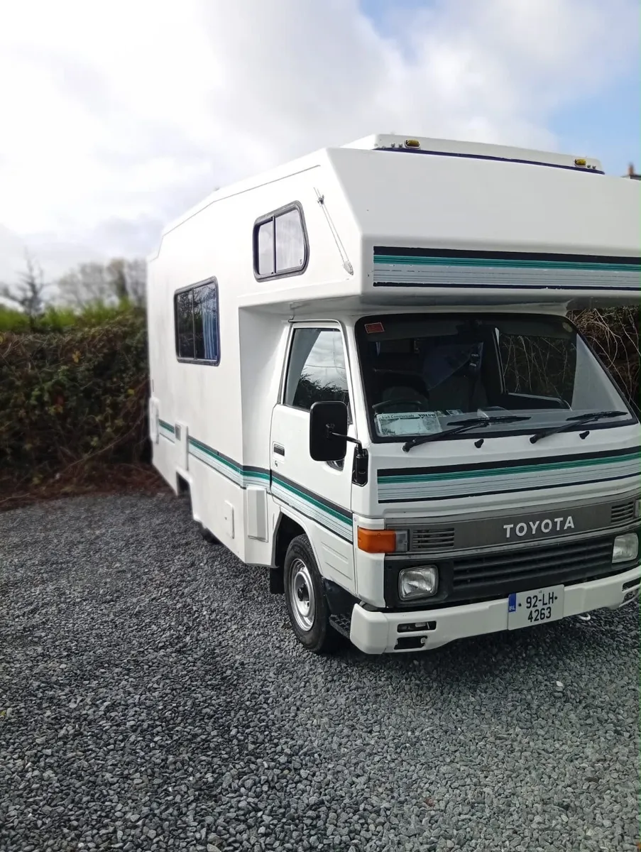 TOYOTA HIACE CAMPERVAN - Image 3