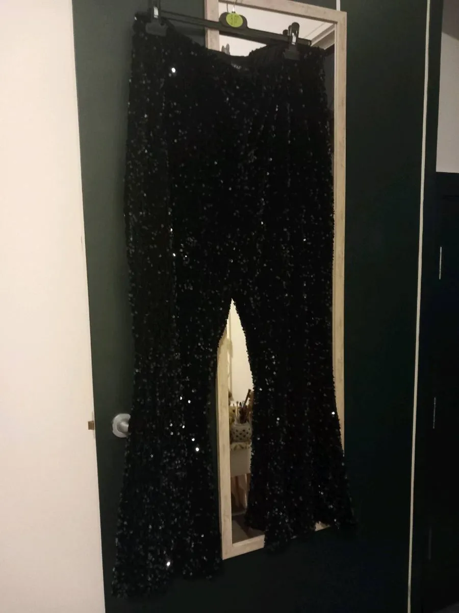 Clothes - Image 2