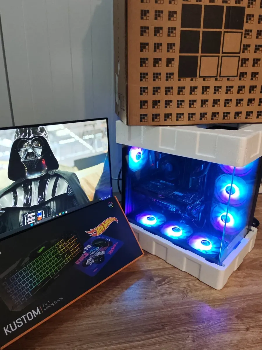 GAMING PC COMPUTER MONITOR - Image 4