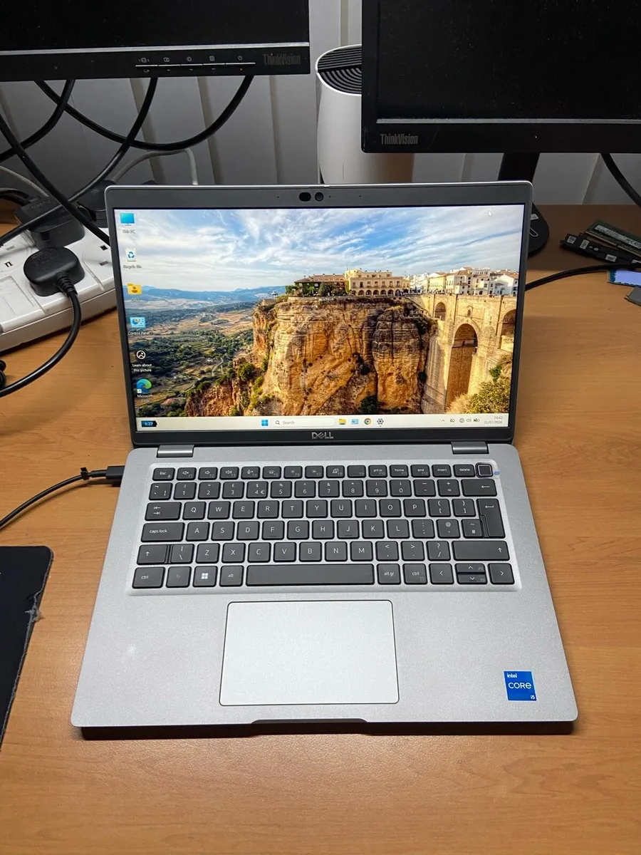 Dell i5 pro 64gb ram 256 ssd Windows 11 pro - Image 1