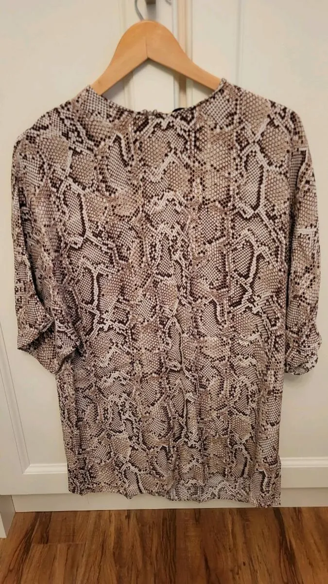 Zara beach cover up, medium, generous fit. 12/14.