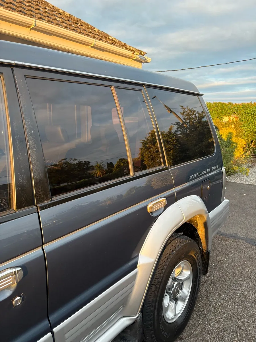 Mitsubishi Pajero - Image 3