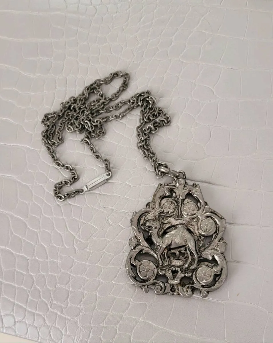 Hamsa Hand & Camel necklace - Image 2