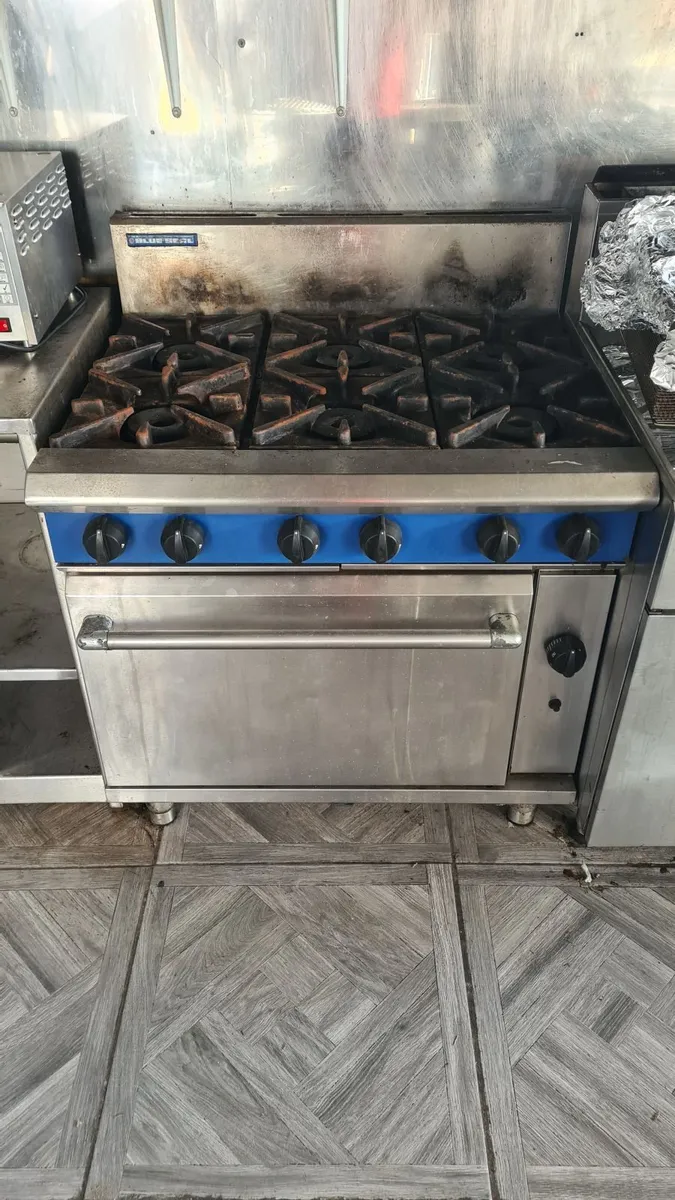 Industrial kitchen equipment - Image 1