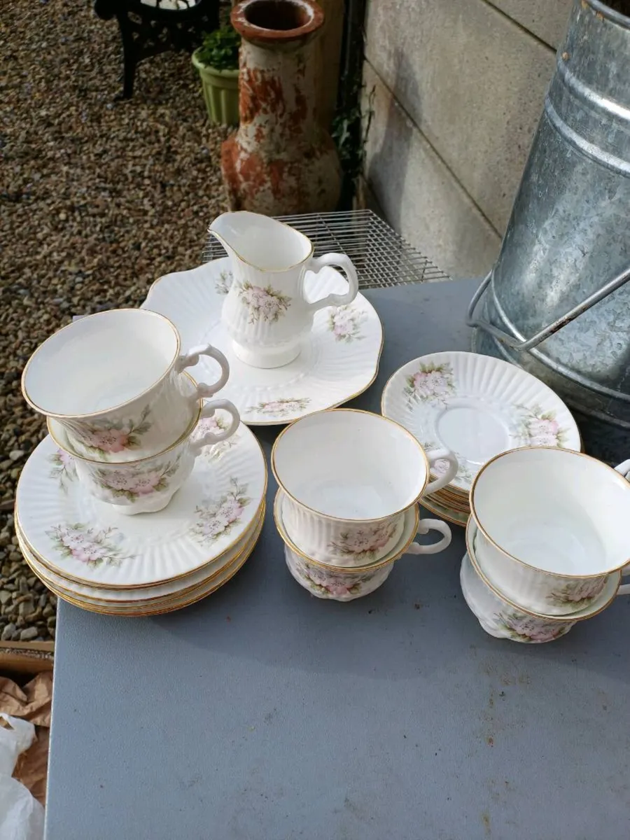 Vintage Royal Tara Teaset - Image 3