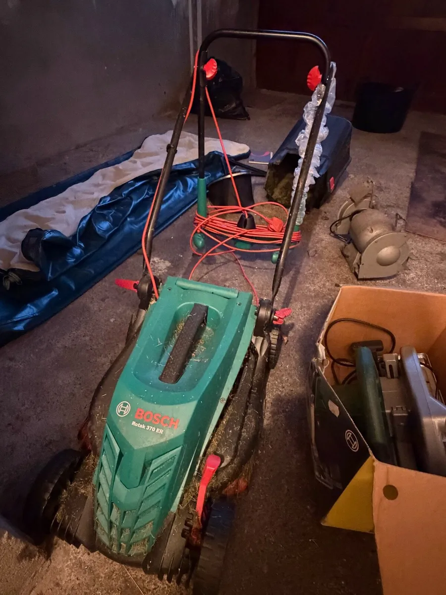 Lawnmower