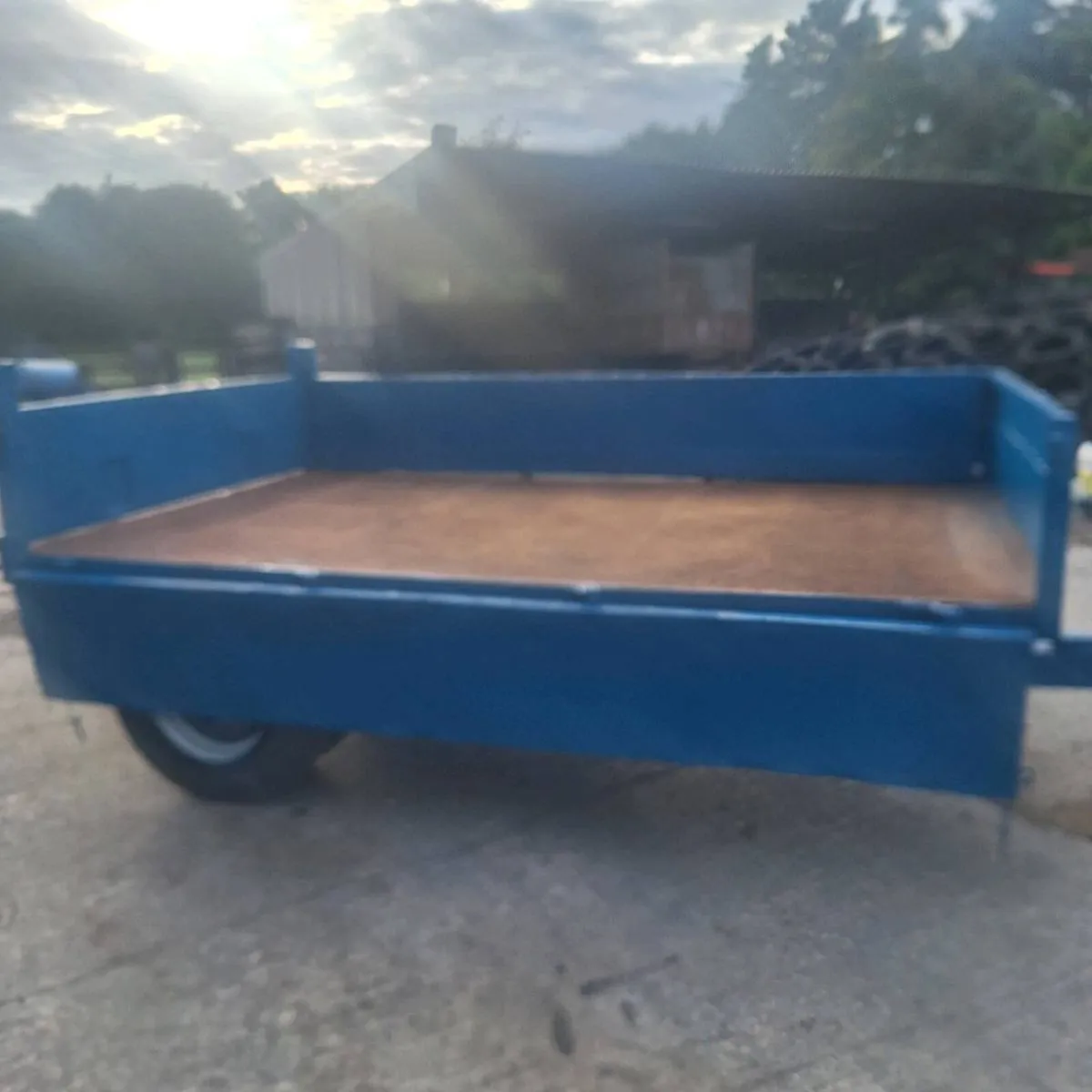 Tipping Trailer - Image 4