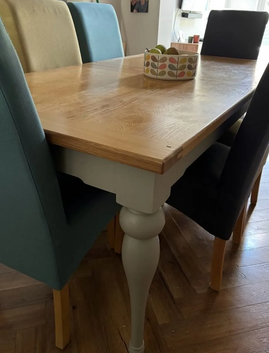 Extendible Dining Table and 6 Chairs - Image 3