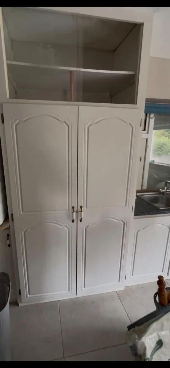 Kitchen - Image 2