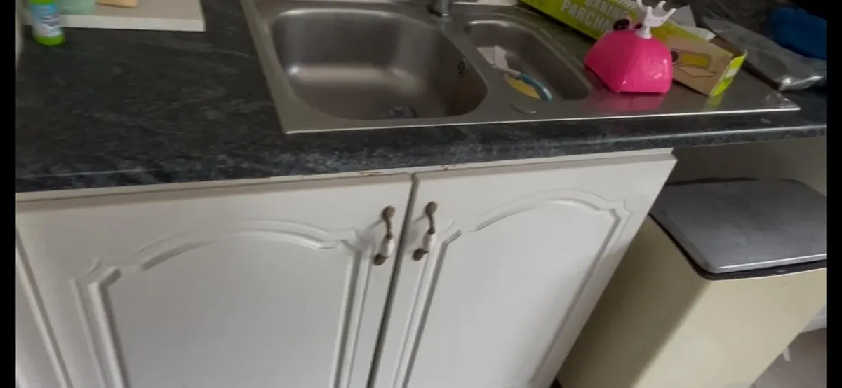Kitchen - Image 4