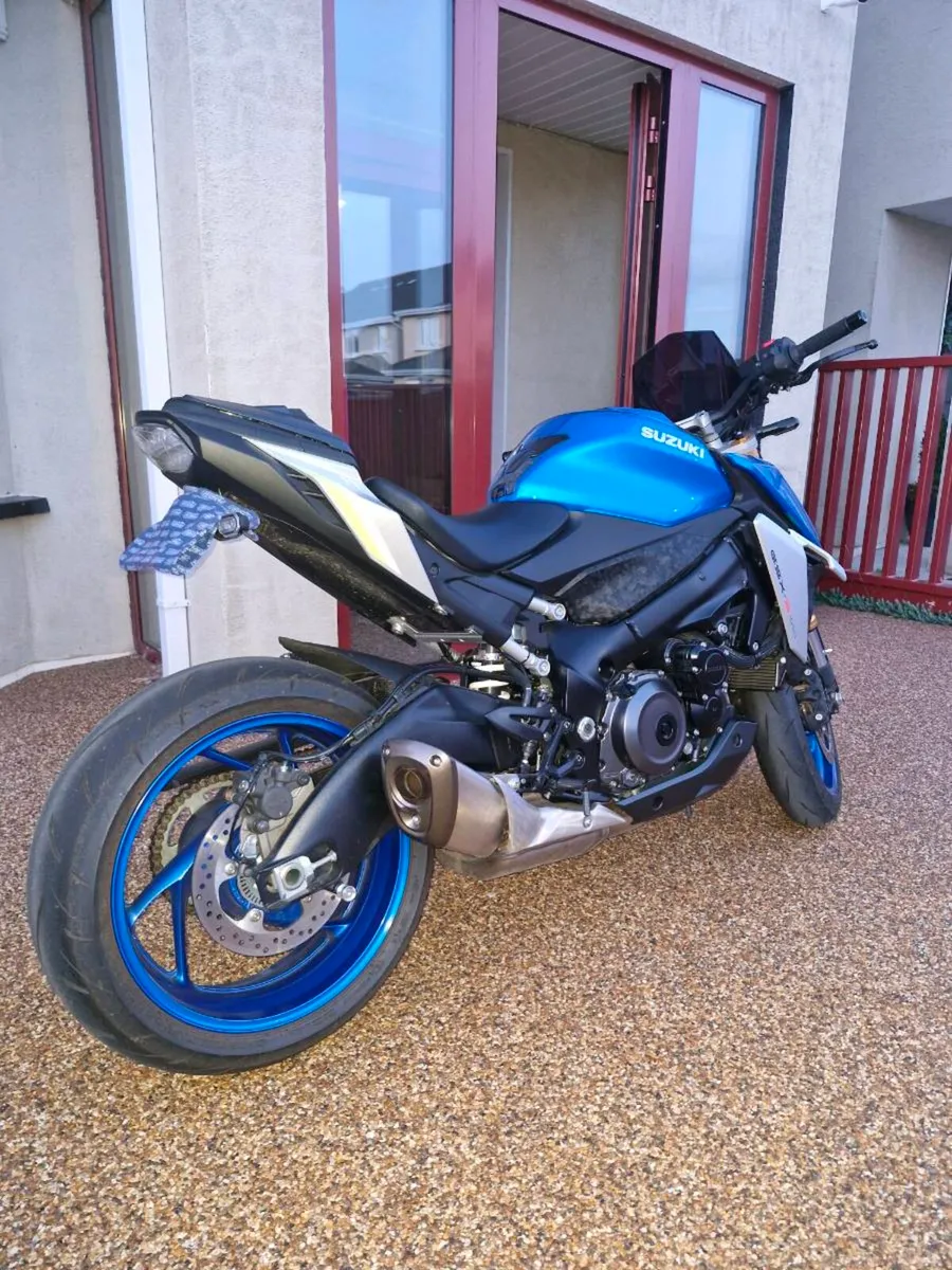 2022 Suzuki GSX S1000 €11000 2022 honda supercub - Image 4