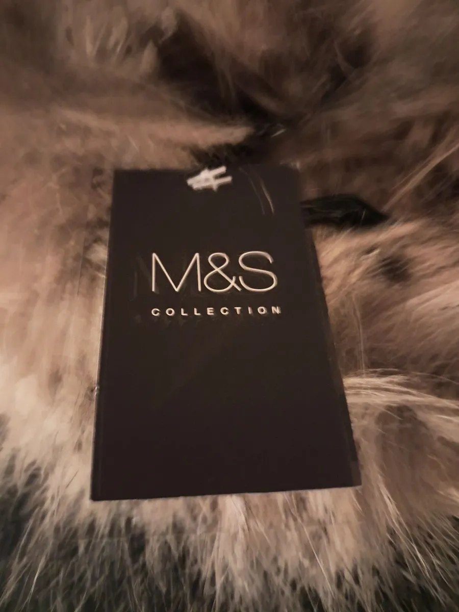 M&S dressy yet cosy poncho - Image 2