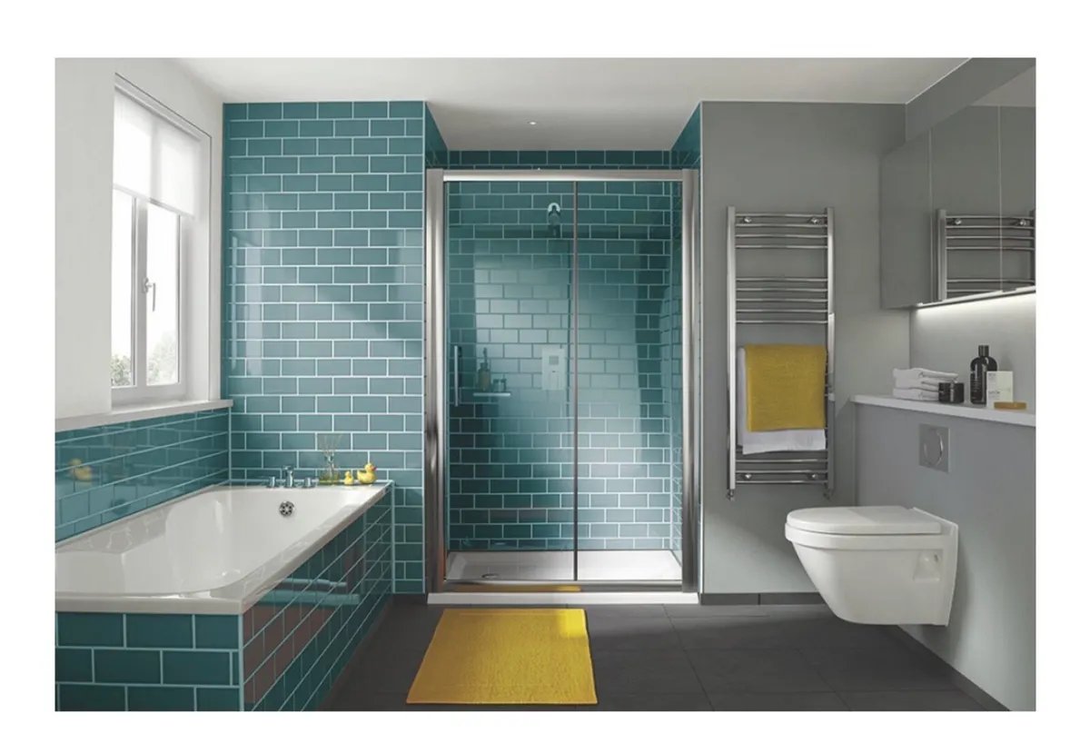 Sliding shower door - Image 2
