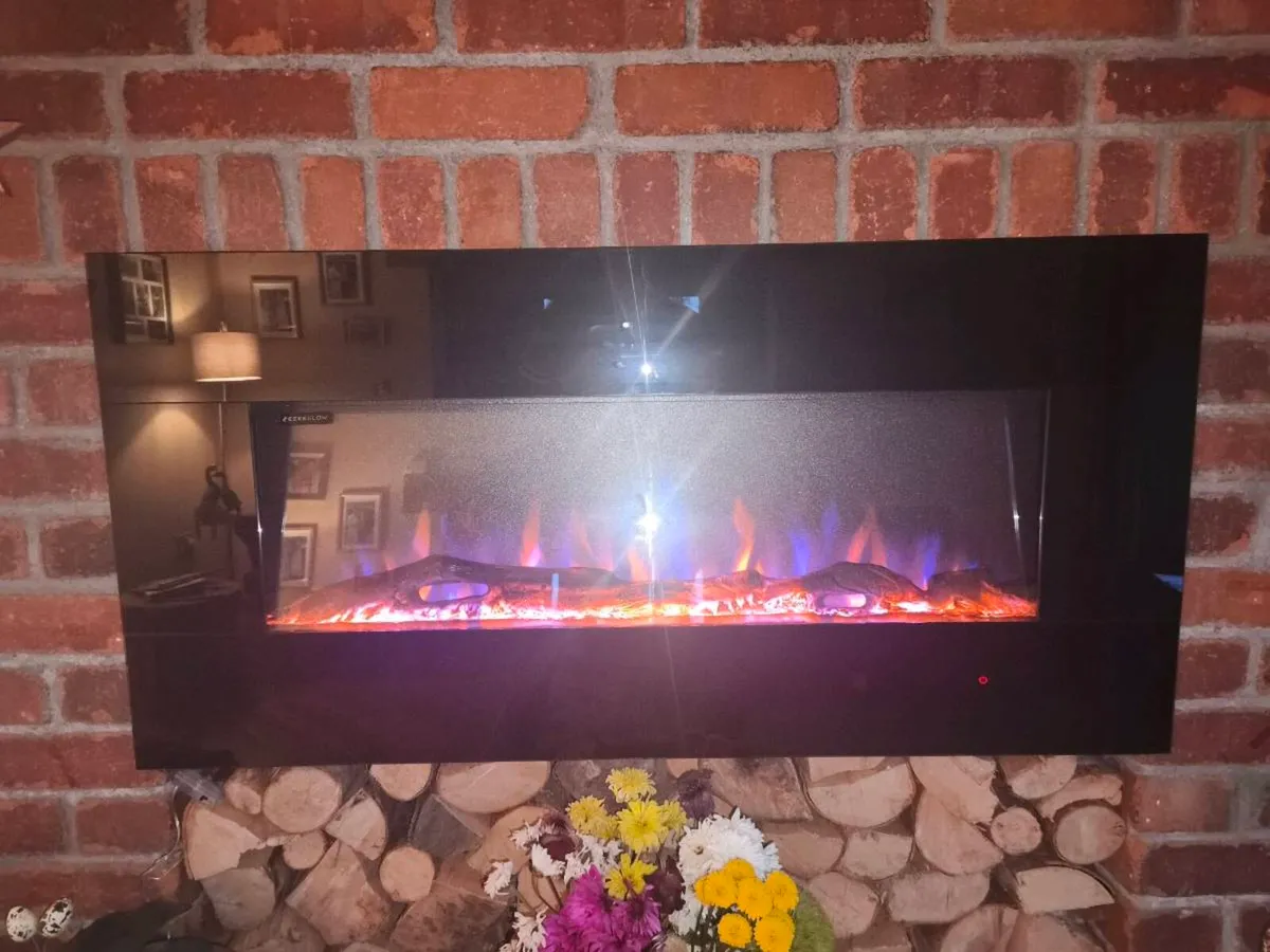 Ezee glow 42" mini Zara black wall hung fire - Image 1