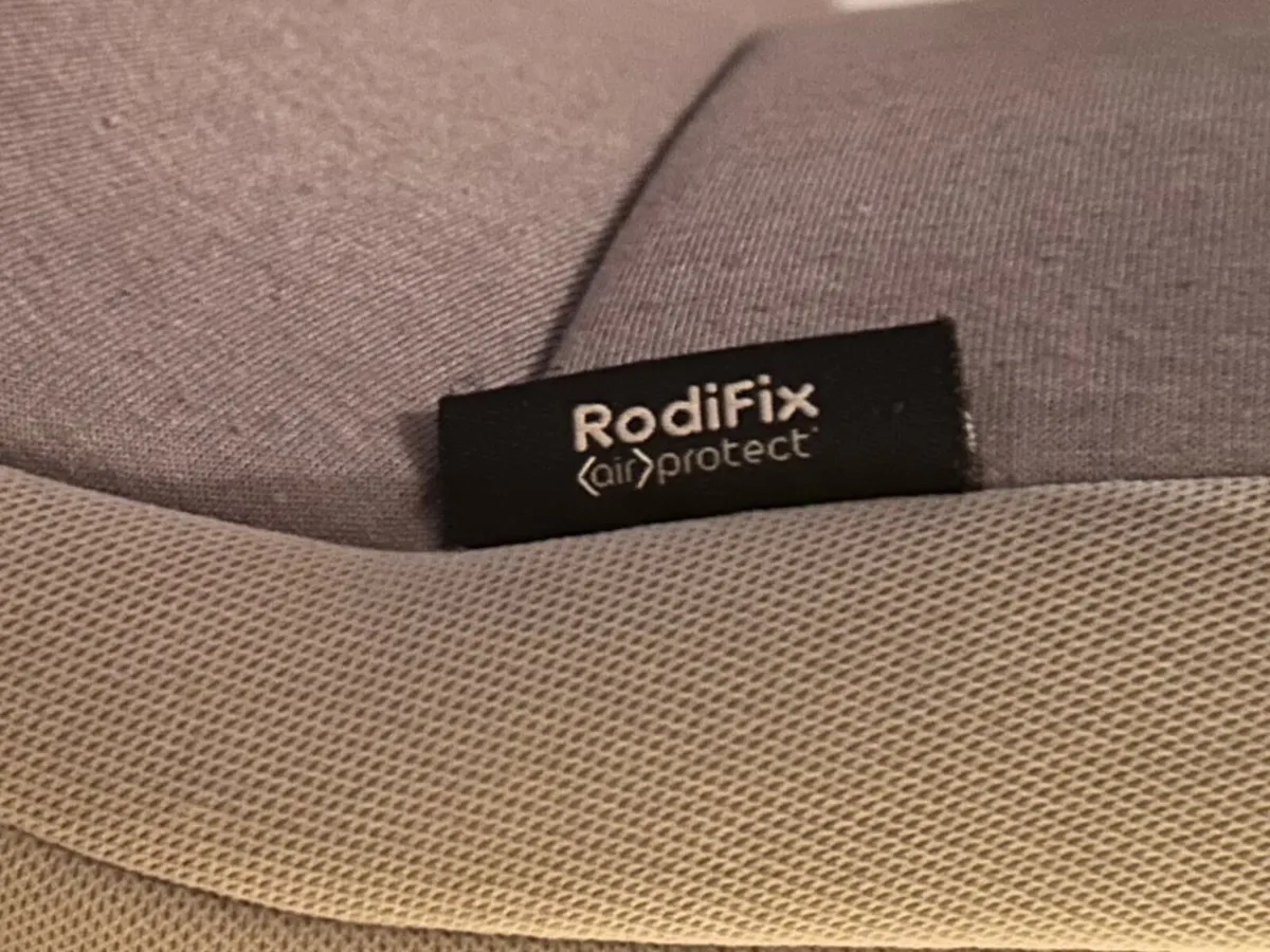 Car seats - Image 2