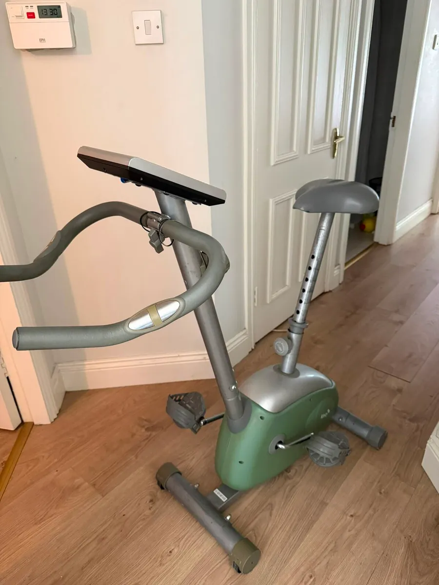 Like new battery operated exercise bike 40euro - Image 1