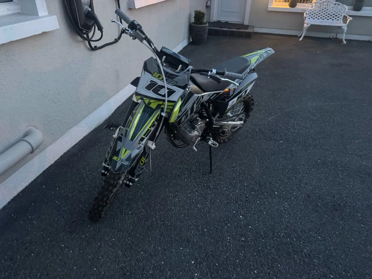 Dirt bike - Image 2