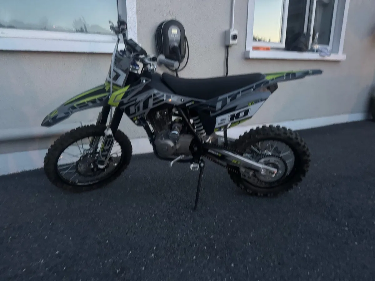Dirt bike - Image 3