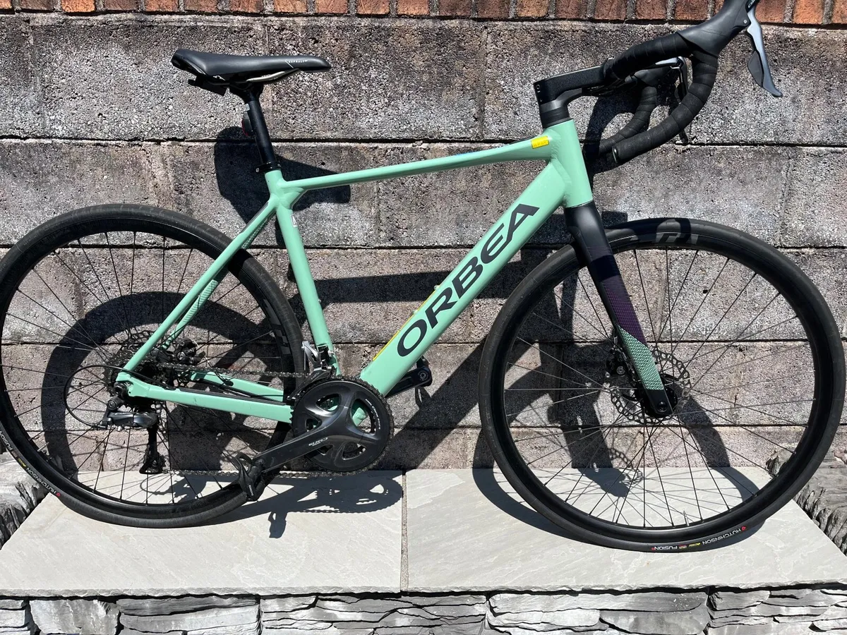 Orbea Gain D50 Pedal Assist Bike - Image 2