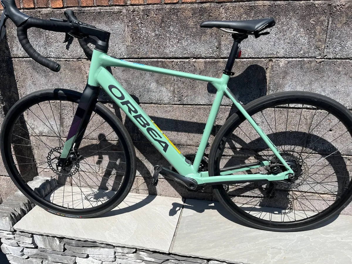 Orbea Gain D50 Pedal Assist Bike - Image 3