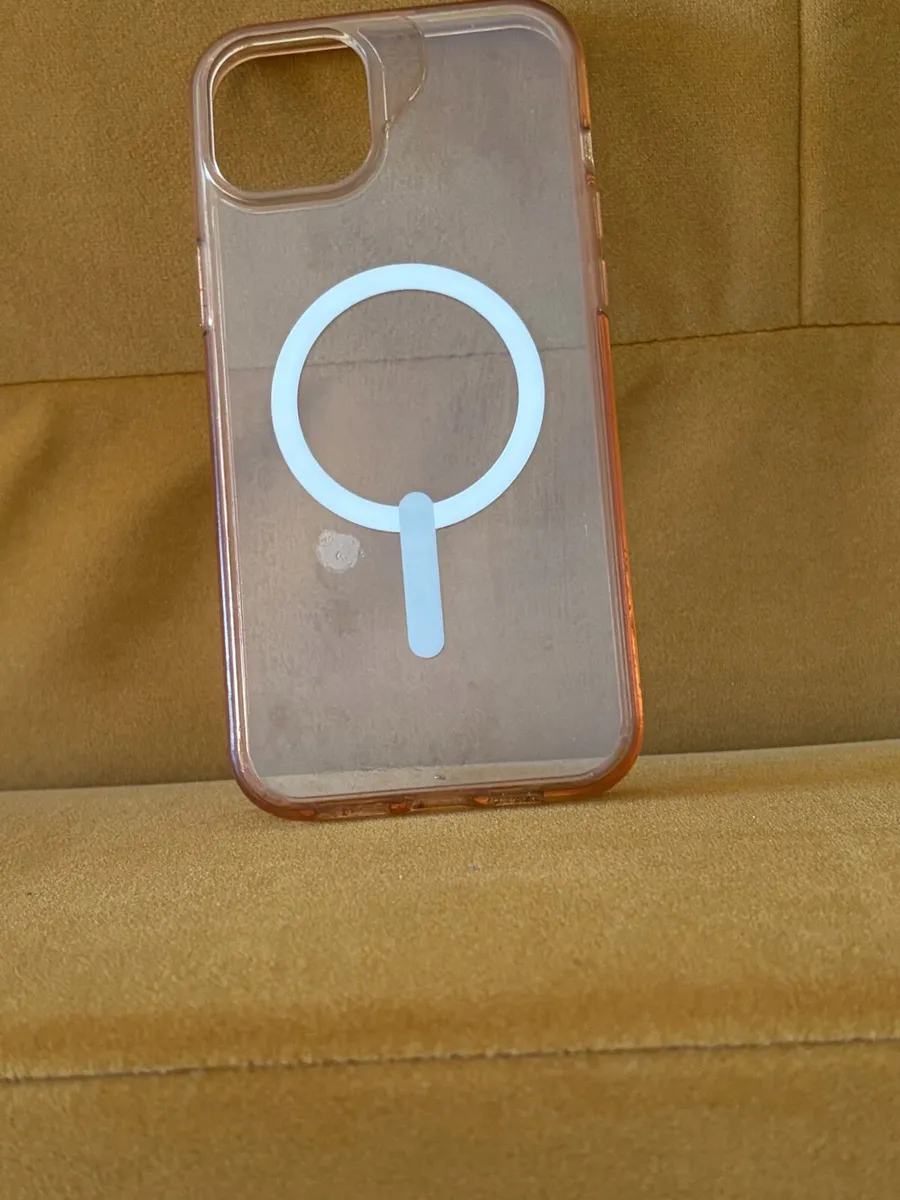 Apple 14 iPhone Plus - Image 4