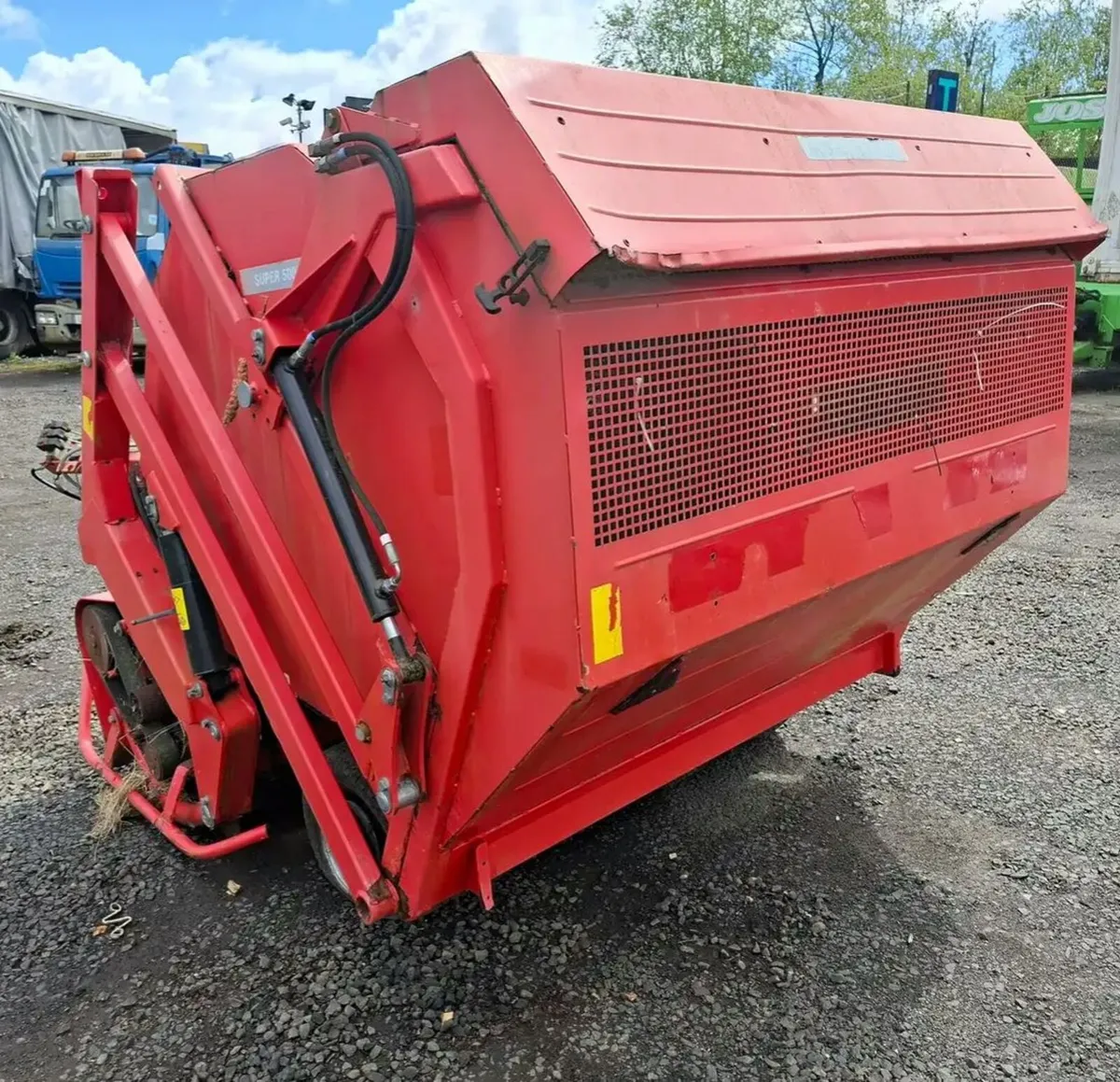 Wiedenmann Super 500 Turf Maintainance Machine - Image 3