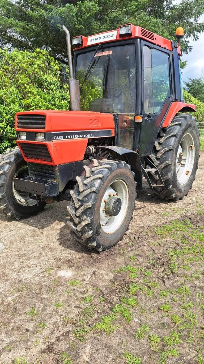 Case International 885 XL - Image 1