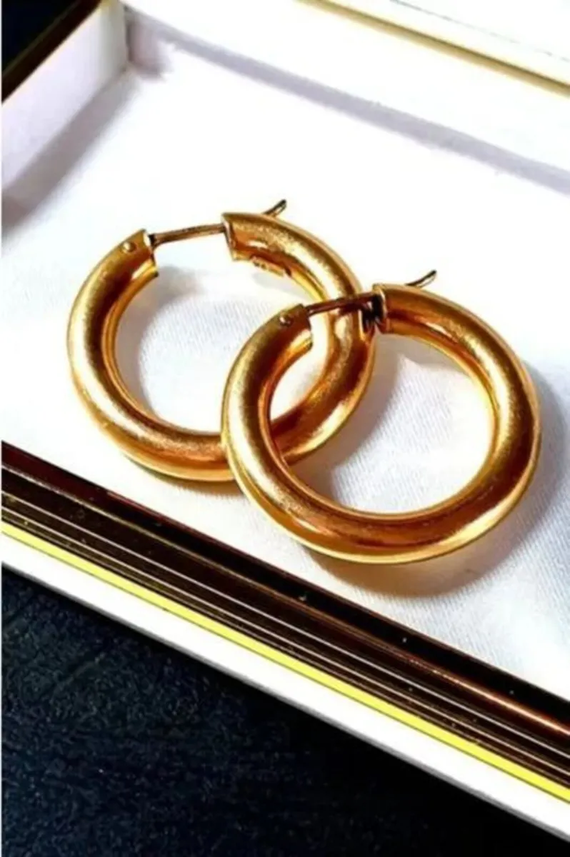 Vintage 'Chunky' 9 ct Gold Hoops - Image 3