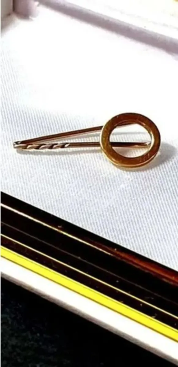 Vintage 9ct Gold Tie Pin - Image 3