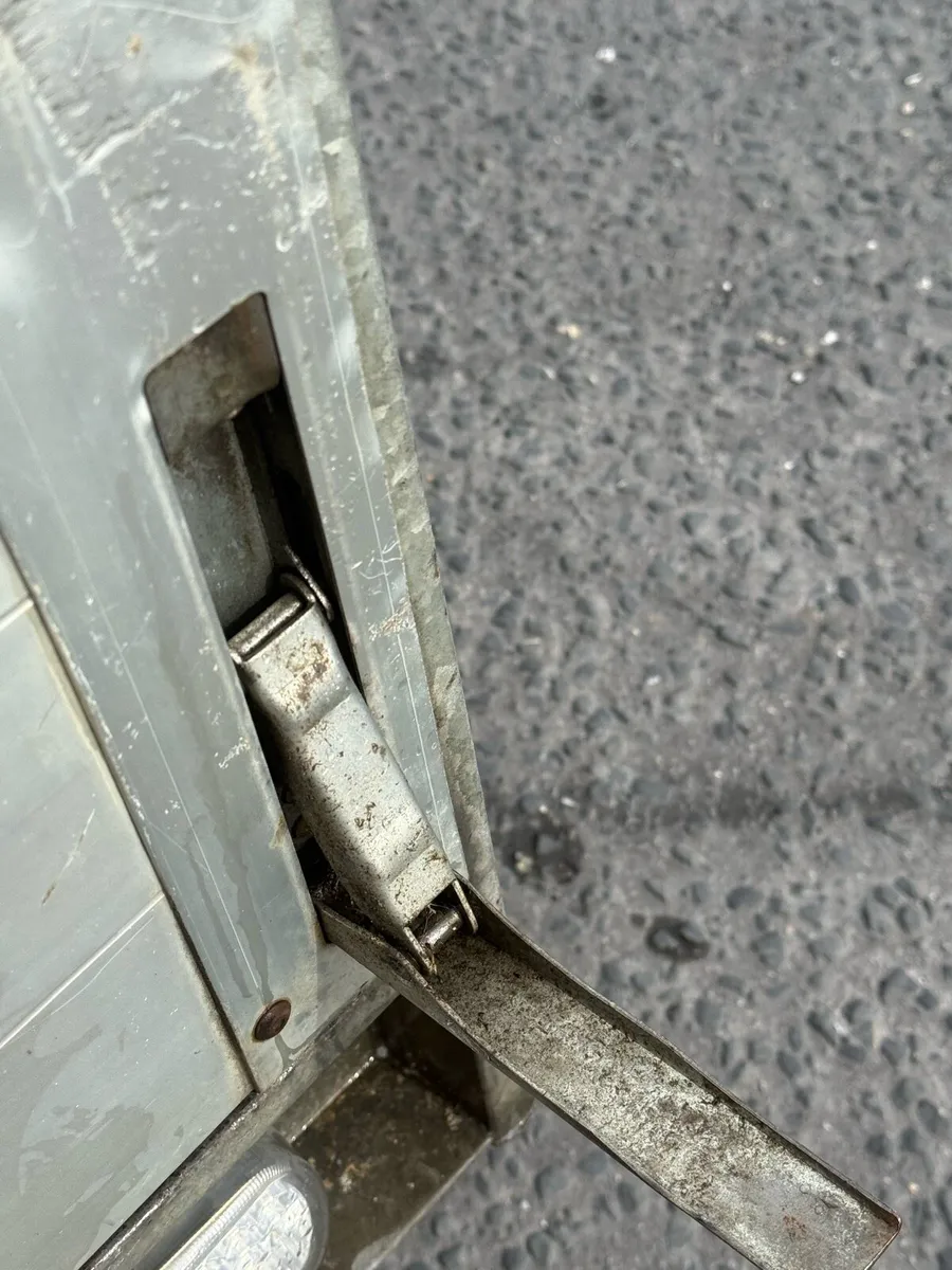 Sturdy lightweight trailer for sale - Image 3