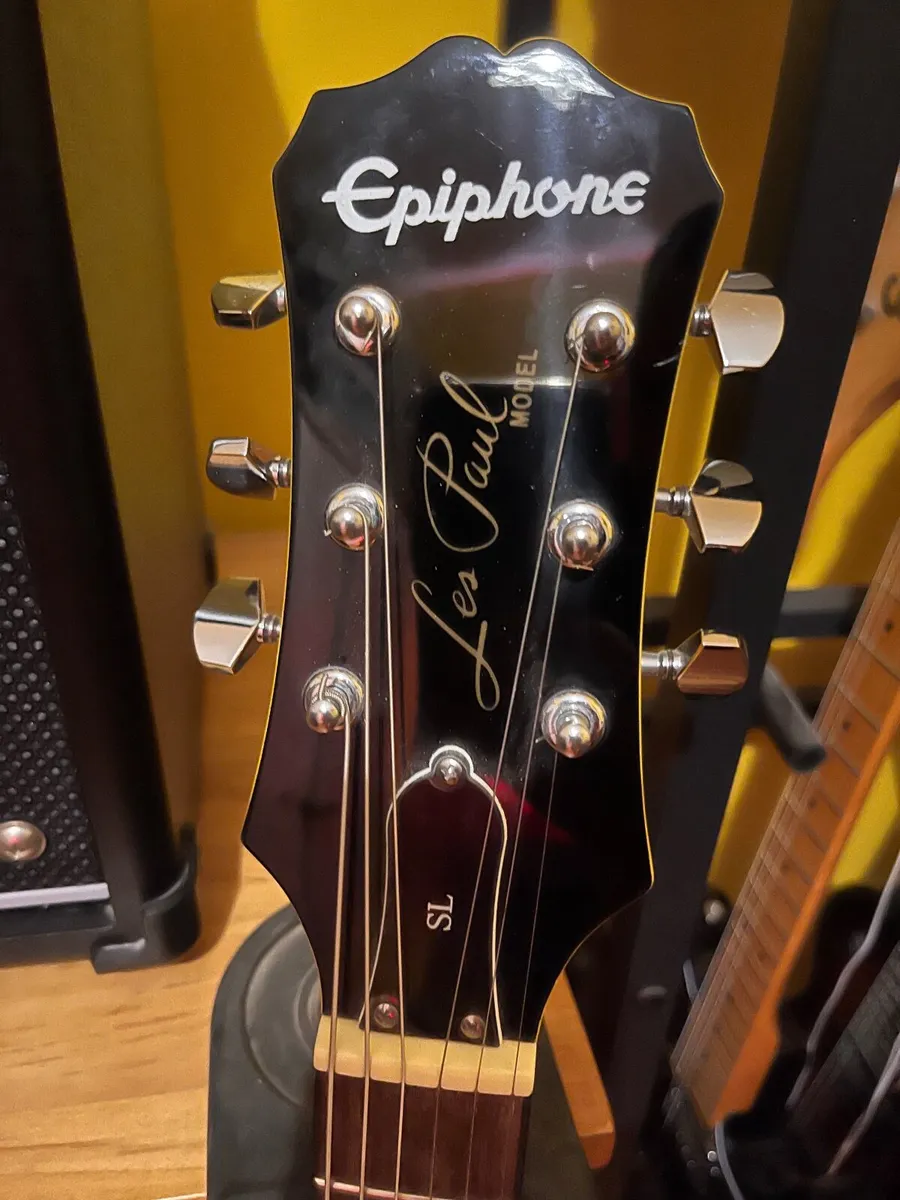Electric guitar - Image 3