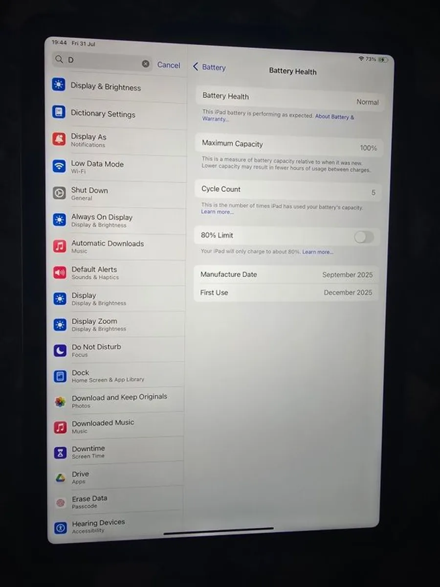 iPad - Image 2