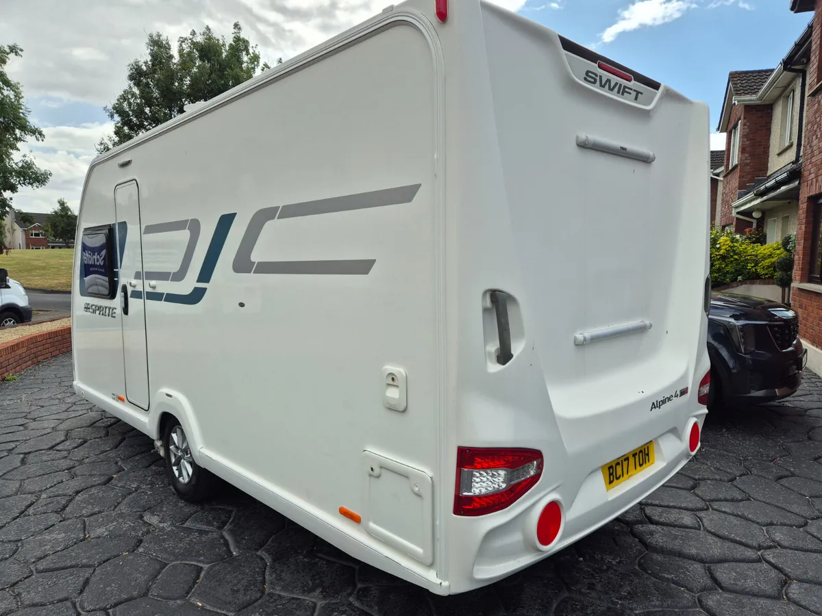 2018  Fixed  Bed  Swift  Alpine 4 - Image 4